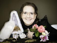 LoveDrNikki - Clairvoyance and Chakra Healing